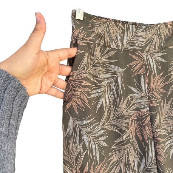 A New Day Olive Green Tropical Print Flowy Wide Leg Palazzo Pants Women’s XSmall - Picture 3 of 8